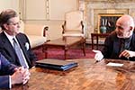 Ghani Meets US Envoy for Afghanistan and Pakistan
